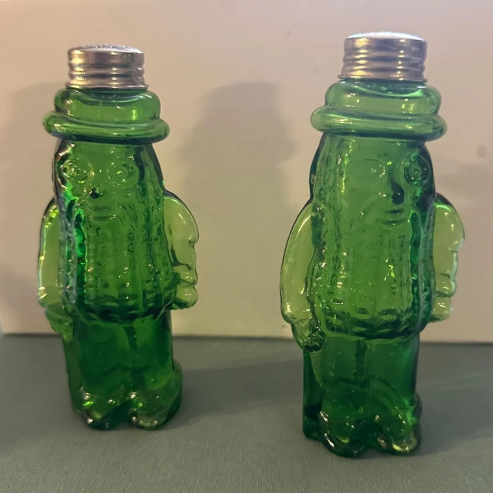 Vintage Planters Mr. Peanut Green Glass S/P Shakers